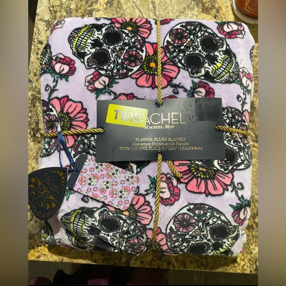 Rachel Roy floral sugar skulls plush blanket - TWIN size 60”x90” New with tags